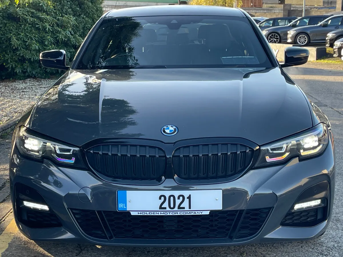 2021 BMW 3-Series..M SPORT..REAR CAMERA - Image 4