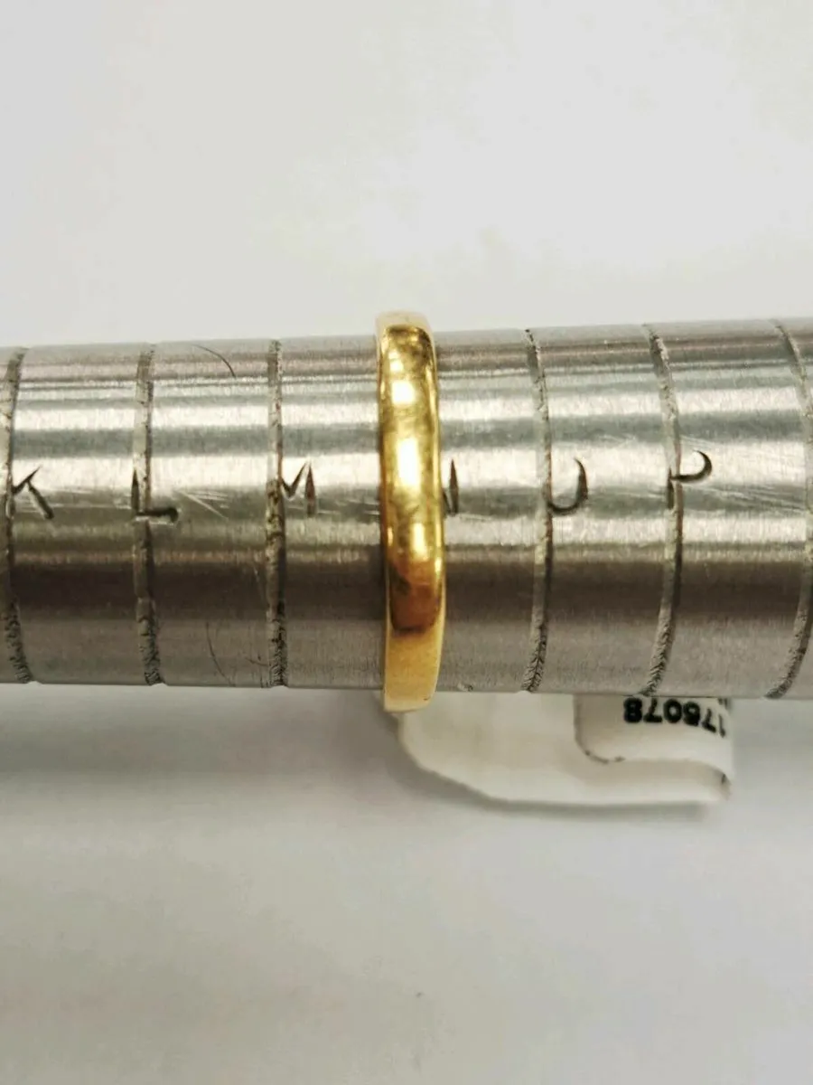 18K Gold Diamond Ring 18Ct - Image 2