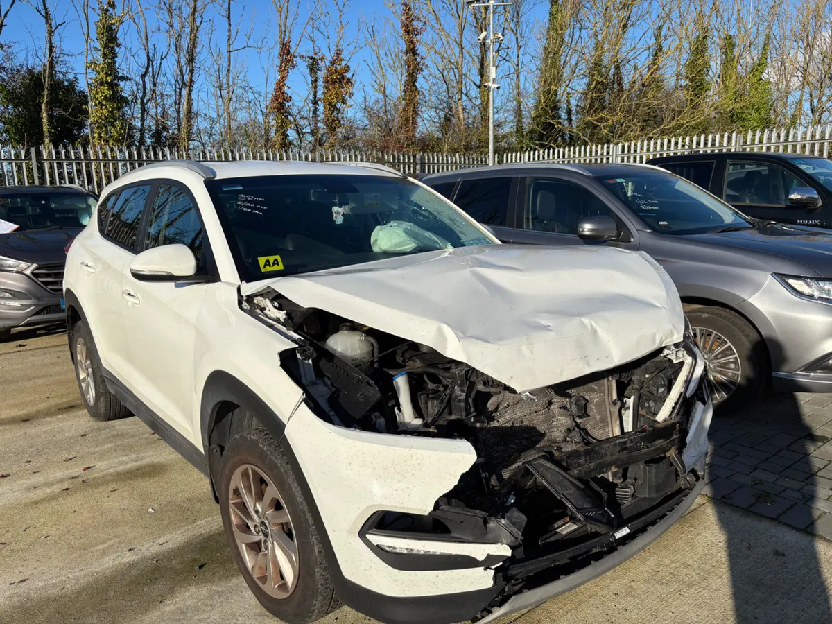 18 Tucson Exe 1.6 Petrtol 80km Starts - Image 2