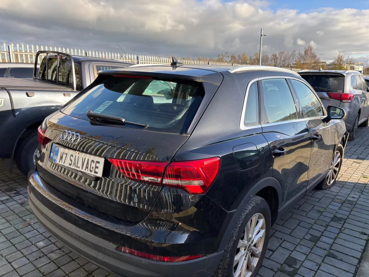 22 Q3 1.4 Petyrol Plug in Hybrid Only  17km Drives - Image 3