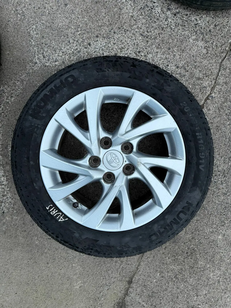 AURIS 2015 16" ALLOY WHEELS - Image 1