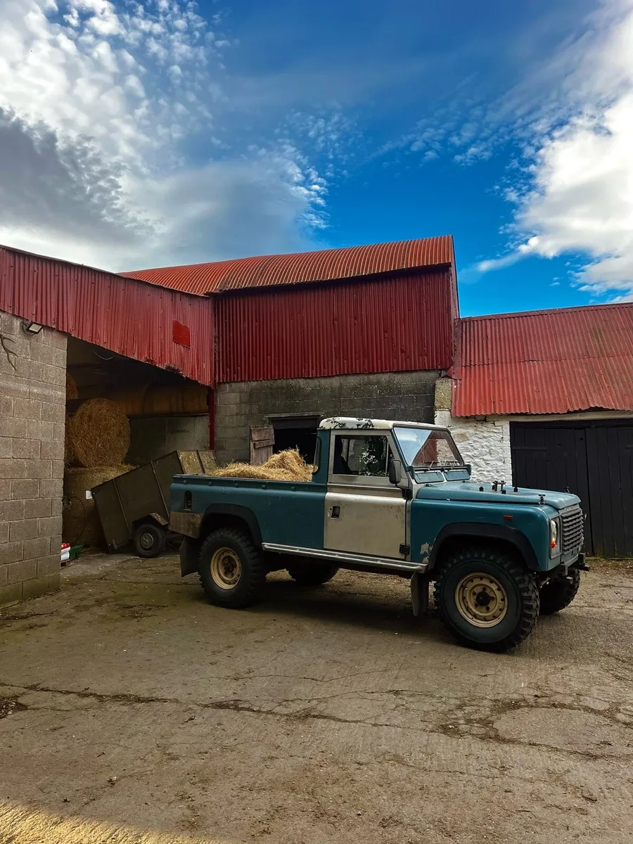 Land Rover Defender 110 200Tdi - Image 3