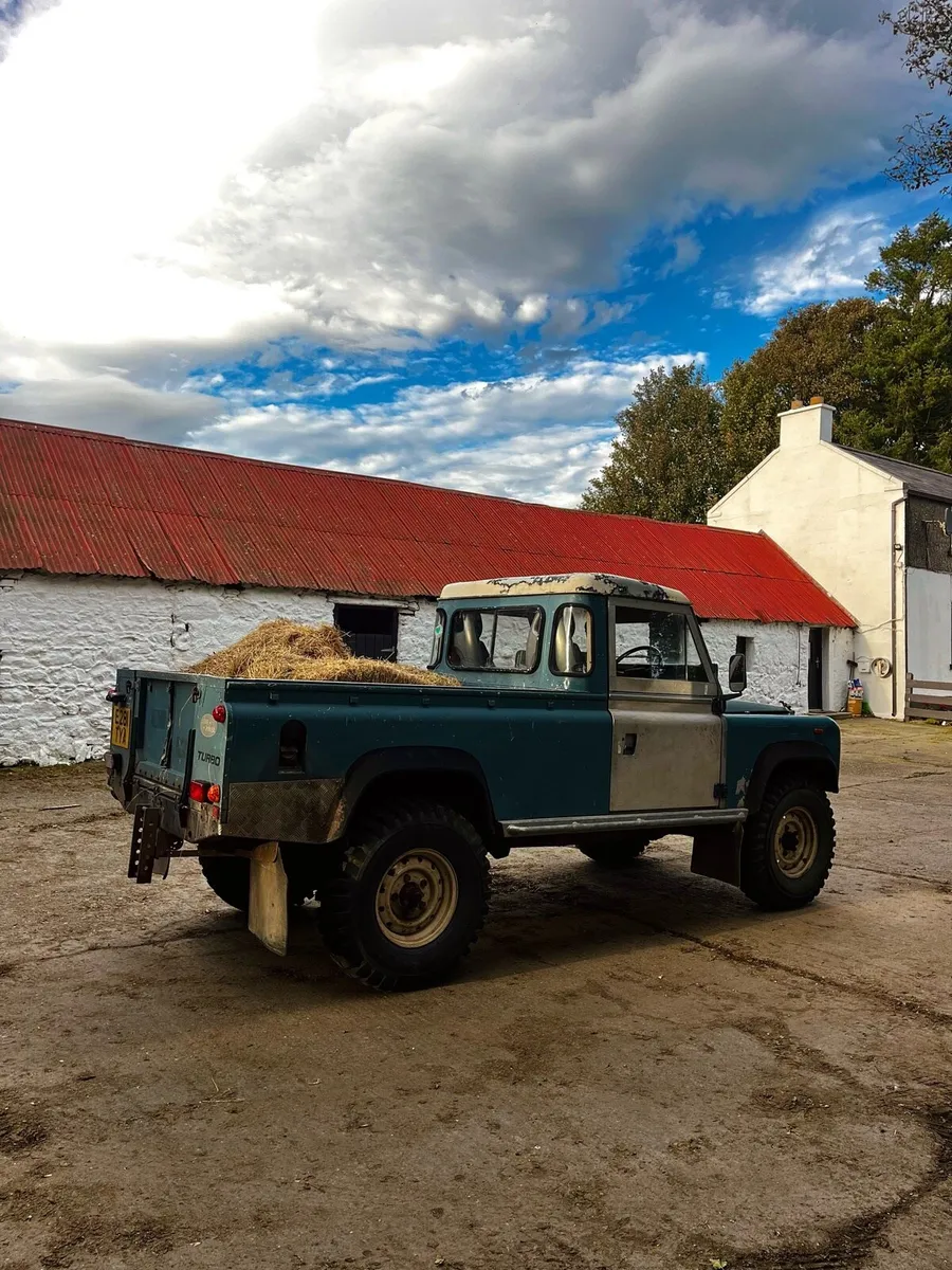 Land Rover Defender 110 200Tdi - Image 4