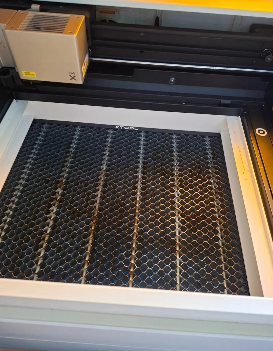 XTool M1 ultra 4 in 1 laser  plus accessories - Image 2