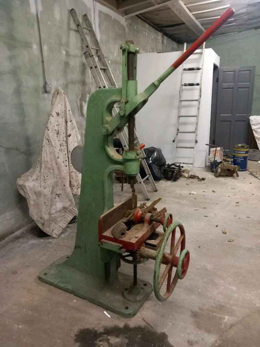 Vintage carpenters  mortising machine - Image 1
