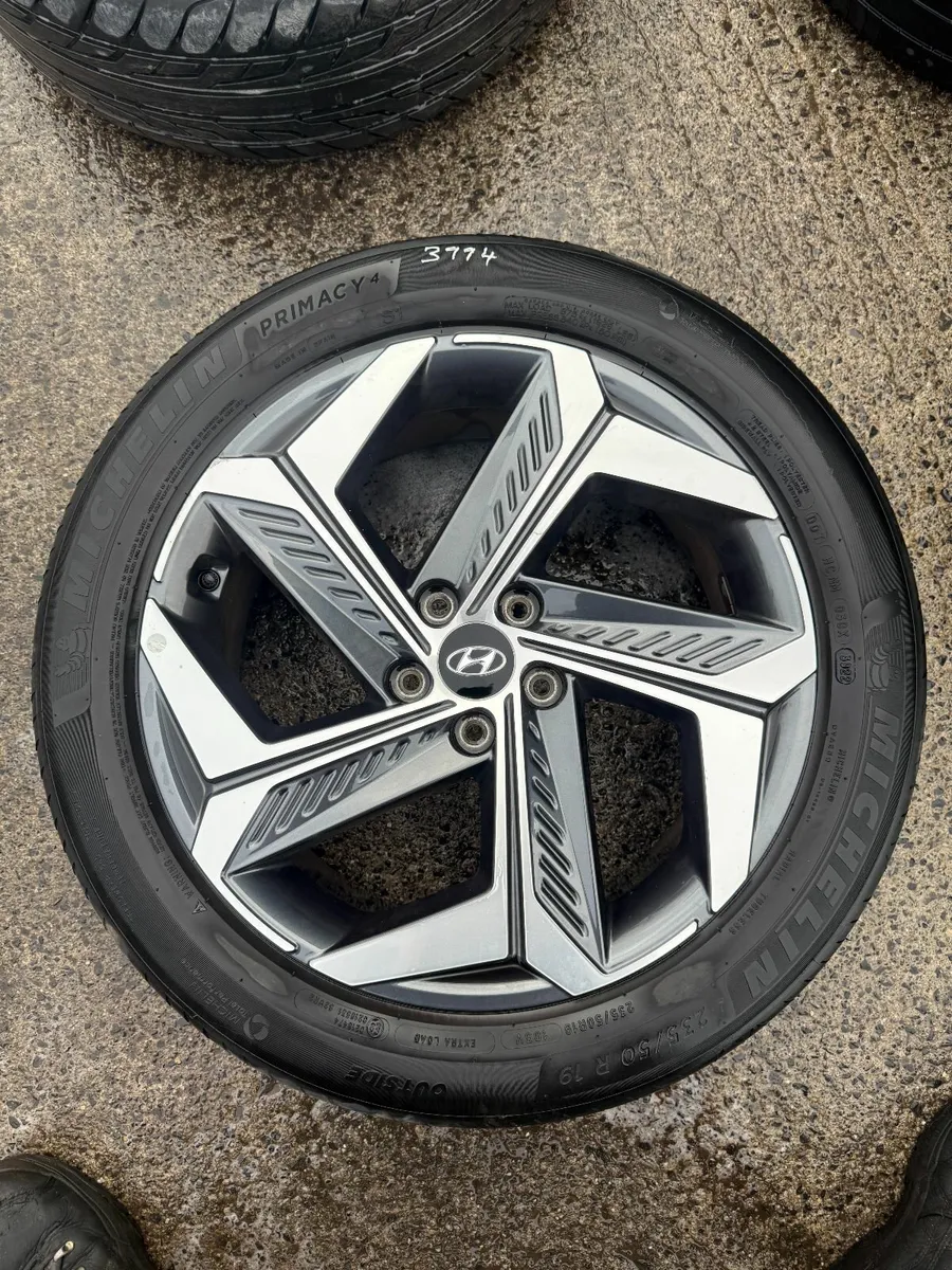 HYUNDAI TUCSON 19" ALLOY WHEELS - Image 4