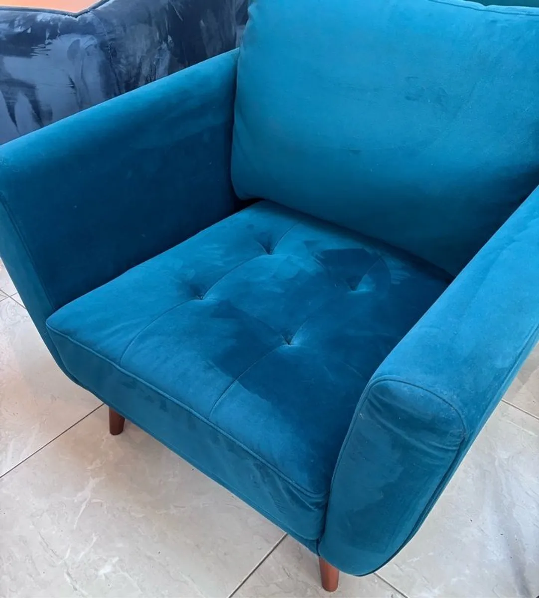 Deep armchair - Image 1