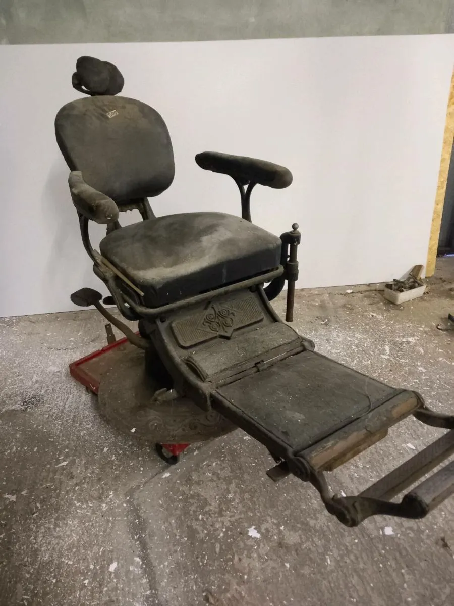 Antique Dentist chair - Image 1