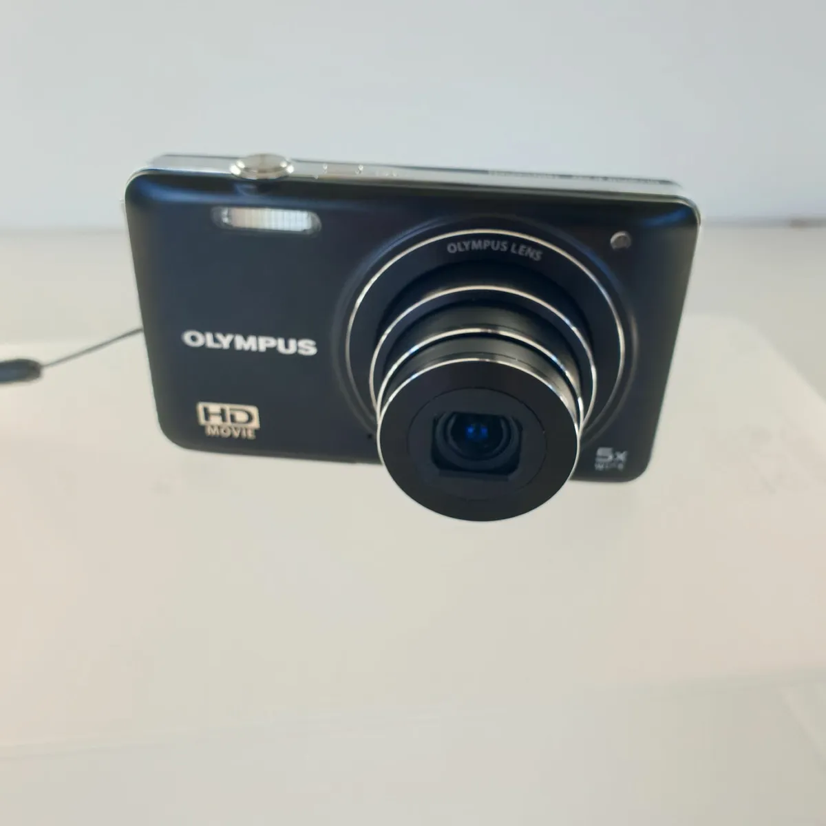 Olympus 14.0MP digital camera d-745 working - Image 2