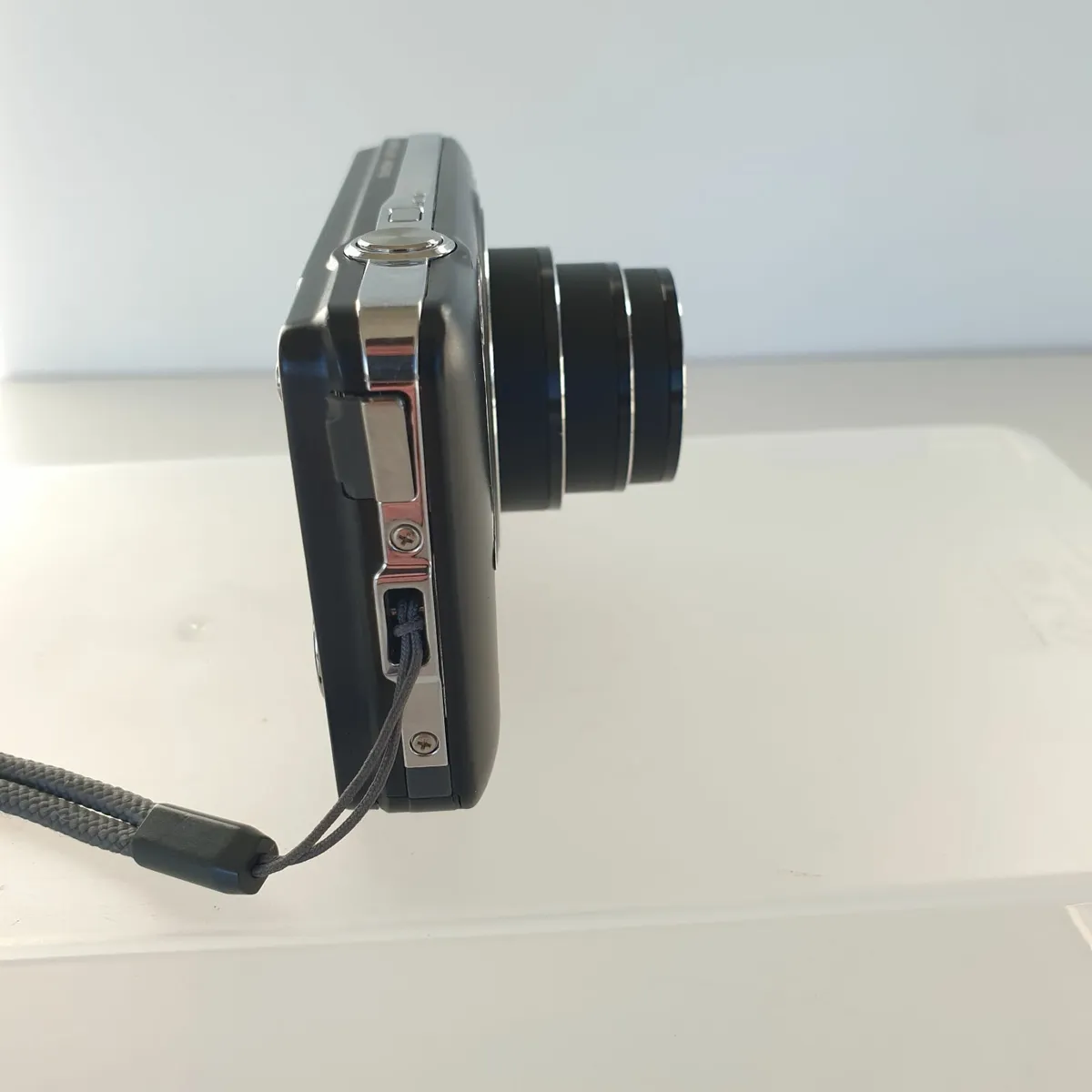 Olympus 14.0MP digital camera d-745 working - Image 3