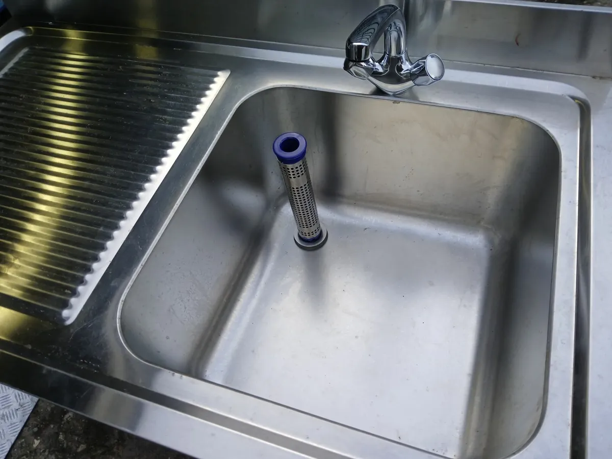 Staneless steel cabbinet sink/& table ...del - Image 4