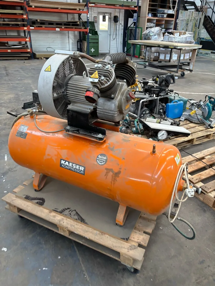 Compressor and tools job lot - Image 1