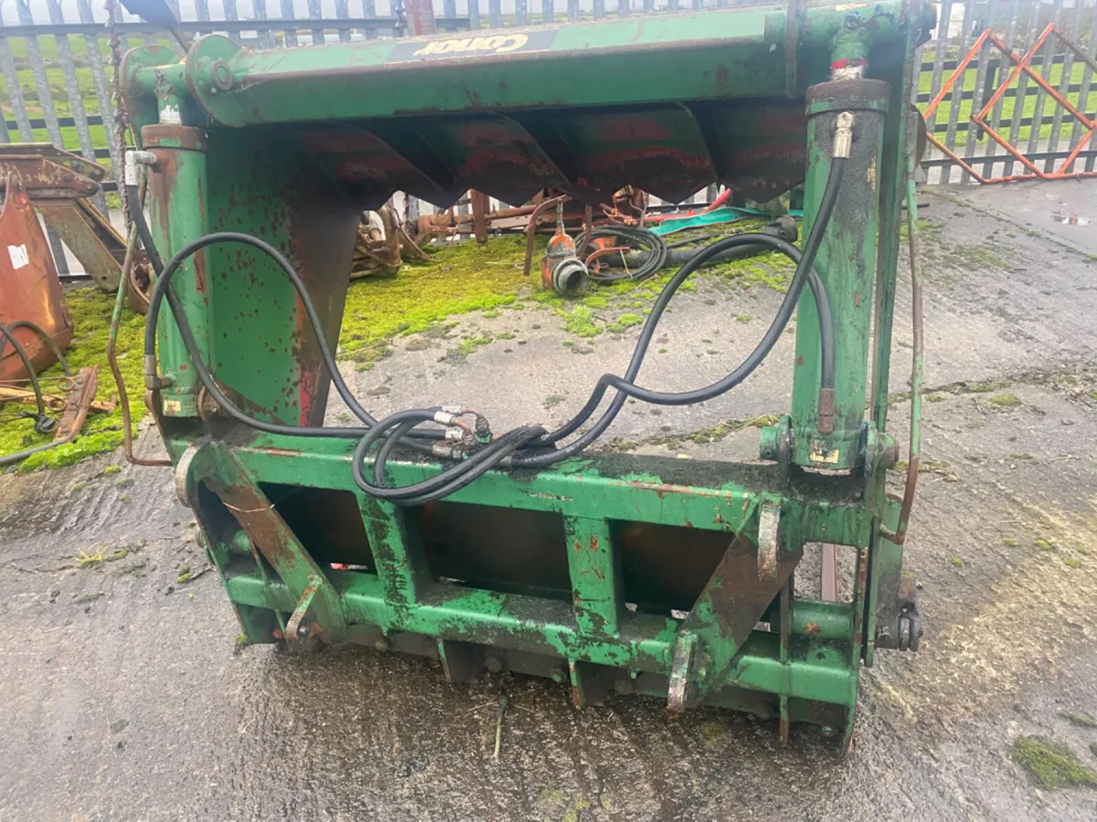 Silage grab - Image 1