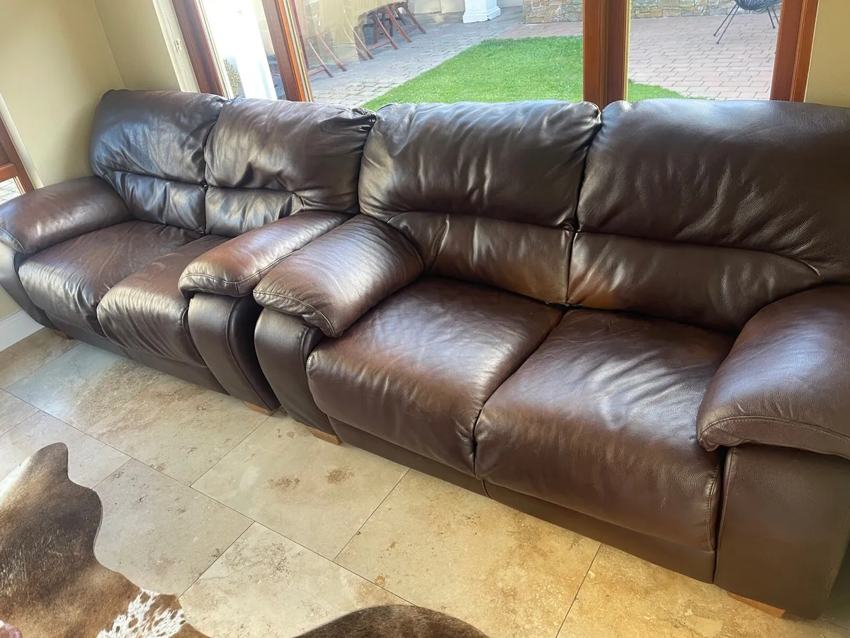 Full brown leather 3+2+2 - Image 1