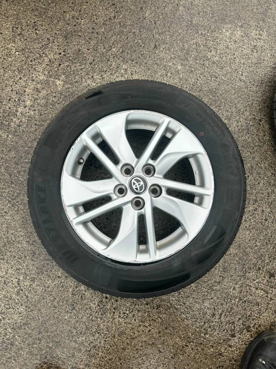 YARIS 2022 15" ALLOY WHEELS - Image 2