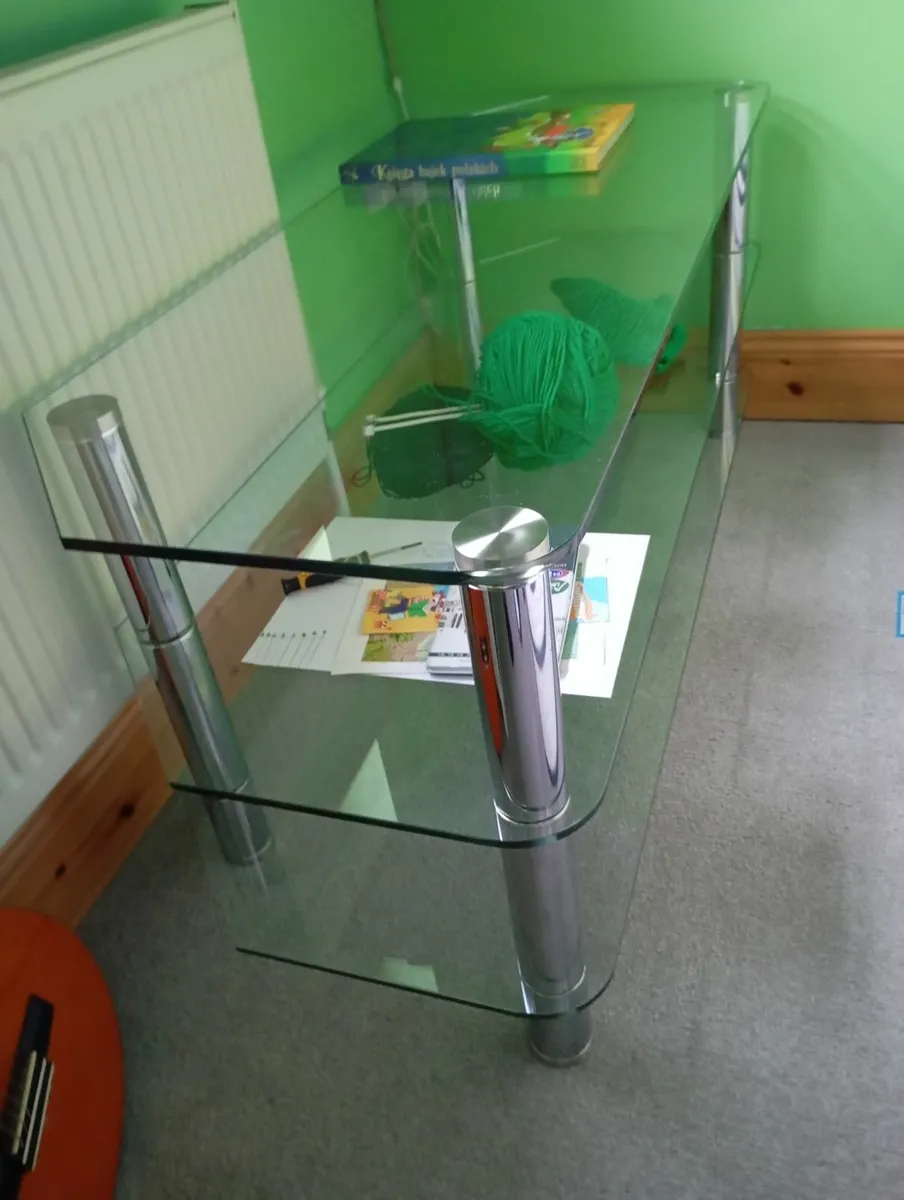 Clear glass Tv Table - Image 1