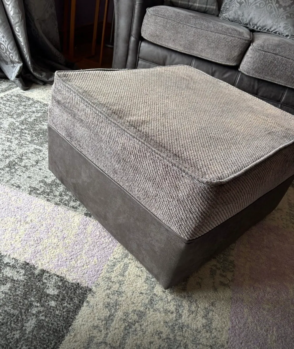 Large three and two  seater couch - Image 4