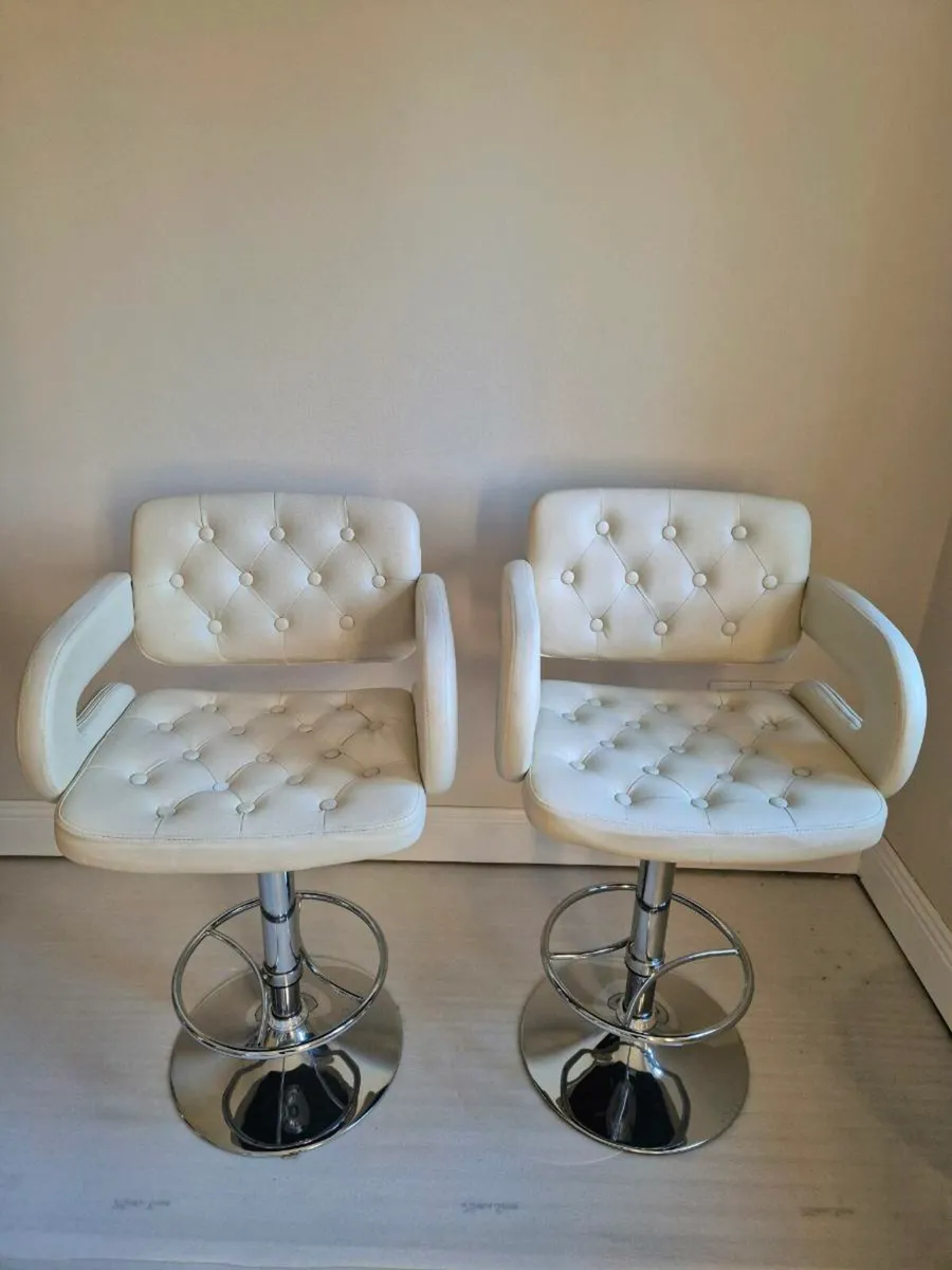 X2 kitchen stools - Image 1