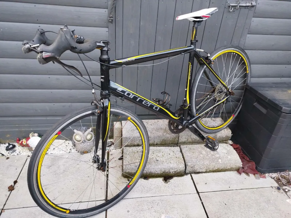 Carrera zelos road bike - read add - Image 2