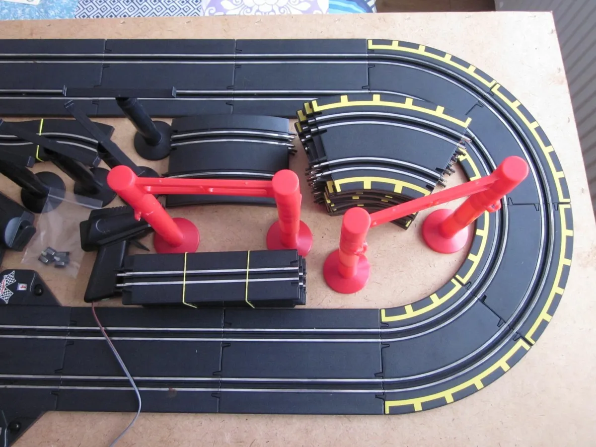 Scalextric Fastlane Long BridgeChallenge 10m Track - Image 4