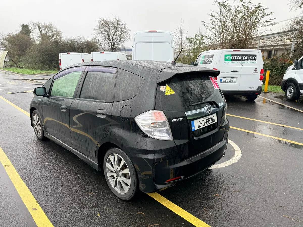 Honda Fit 2012 RS edition - Image 4