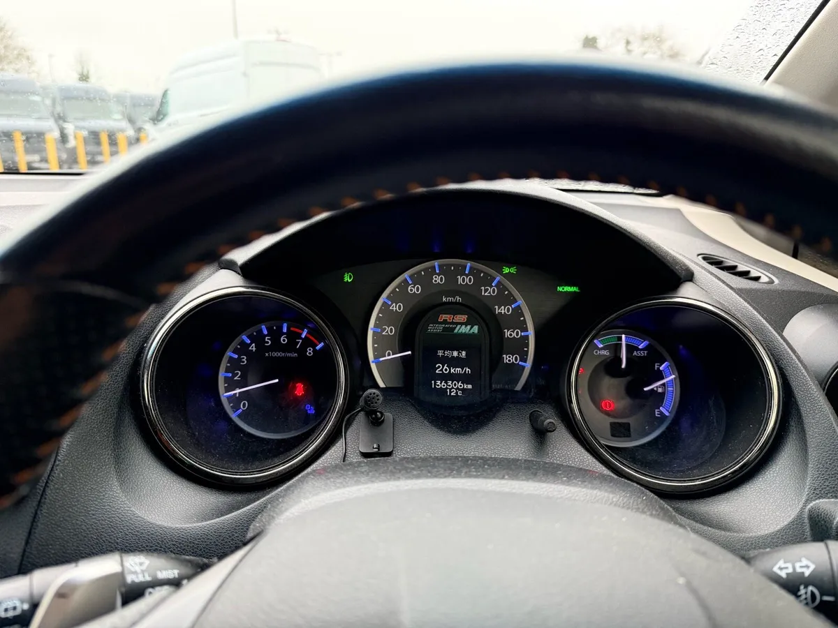 Honda Fit 2012 RS edition - Image 4