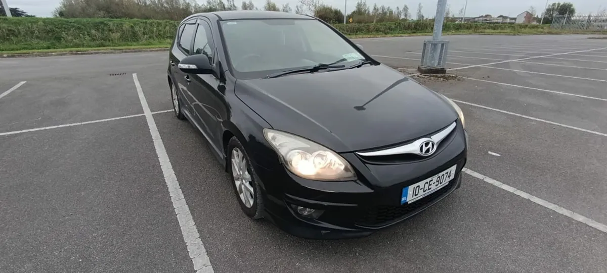 Hyundai i30 - Image 1
