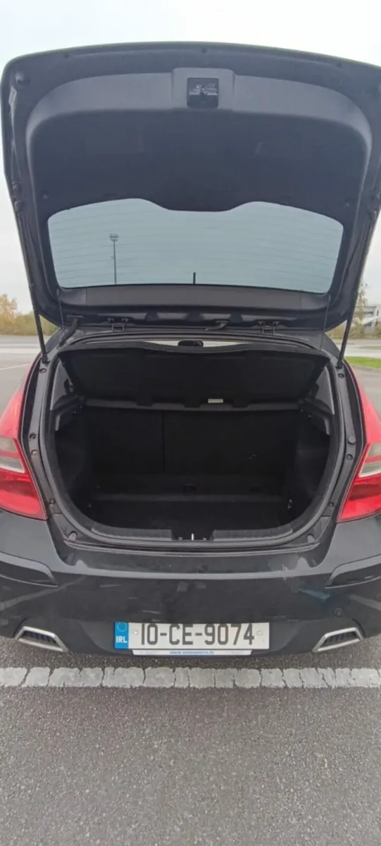 Hyundai i30 - Image 4