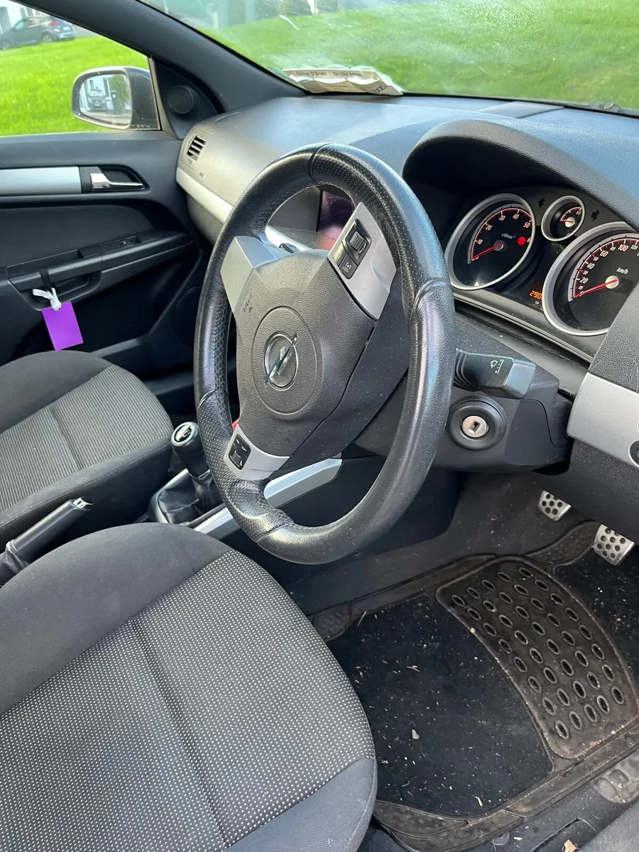 Opel Astra 2008 - Image 4