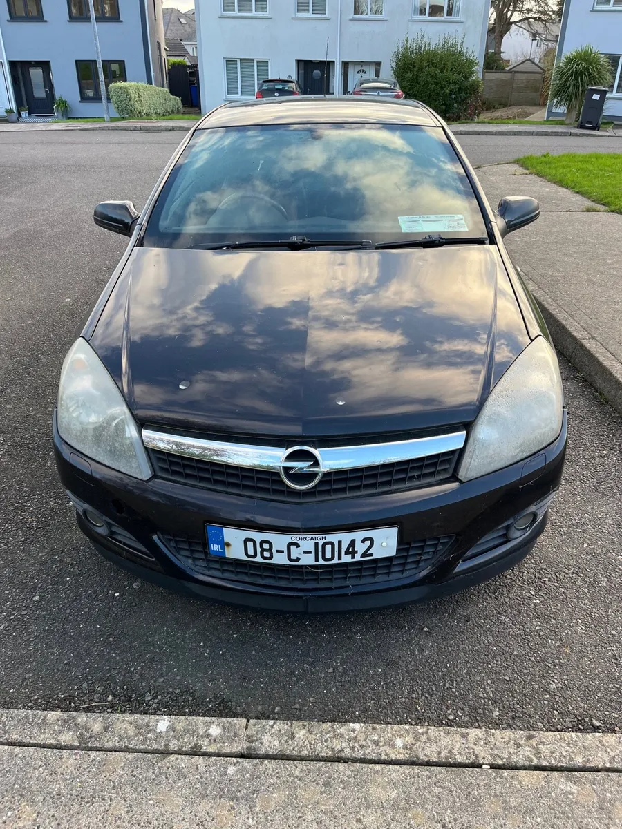 Opel Astra 2008 - Image 1