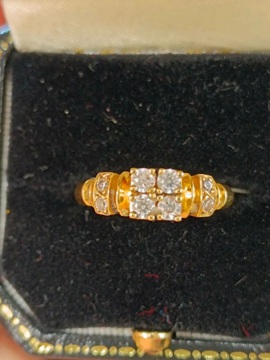 18k Yellow Gold & Zirconia Ring - Image 2