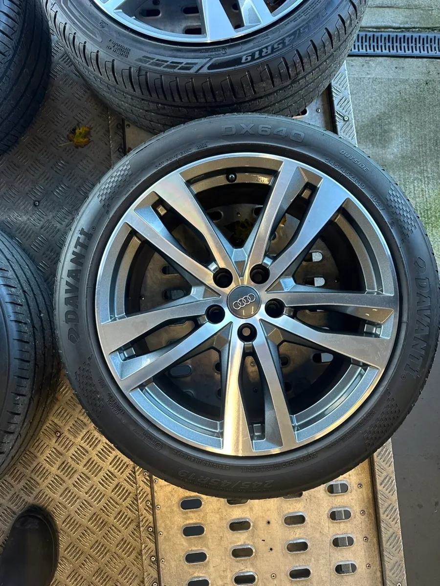 Genuine Audi A6 19” Alloys and Tyres - Image 4