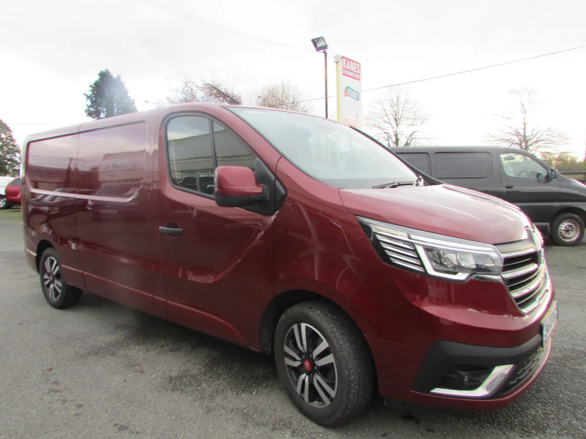Renault Trafic 2024 - Image 1