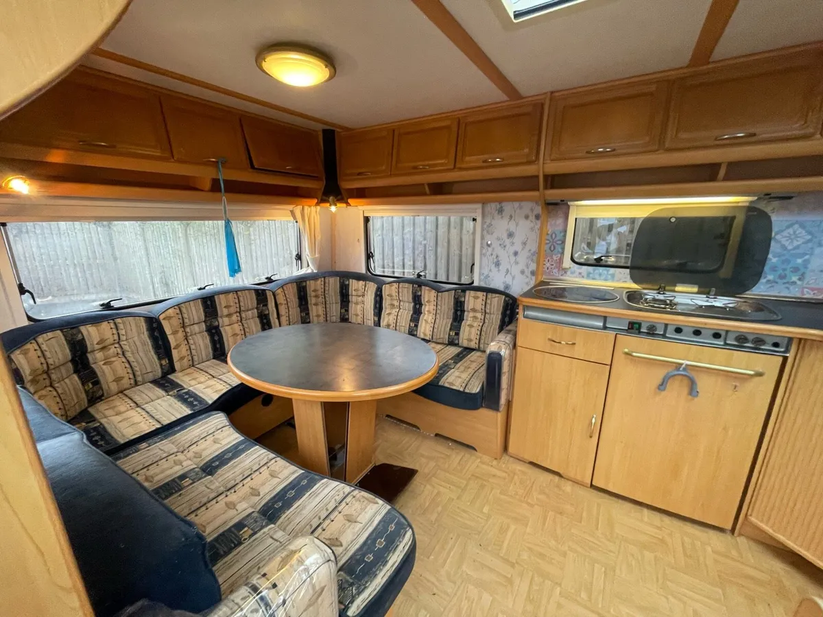 Lmc caravan - Image 3