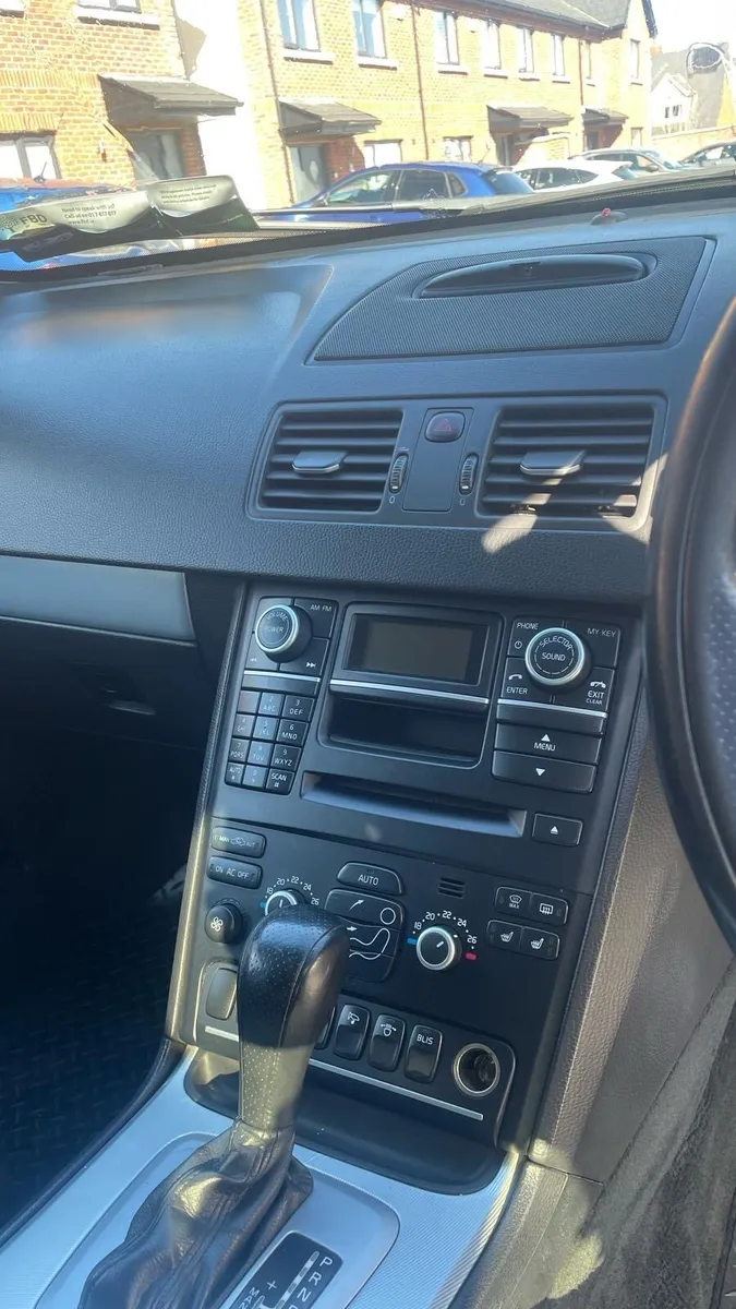 Volvo xc90 - Image 4