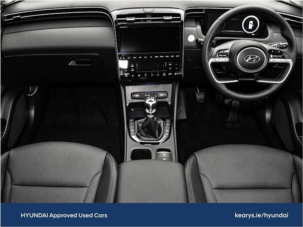 Hyundai Tucson 2WD Executive Plus - Image 4