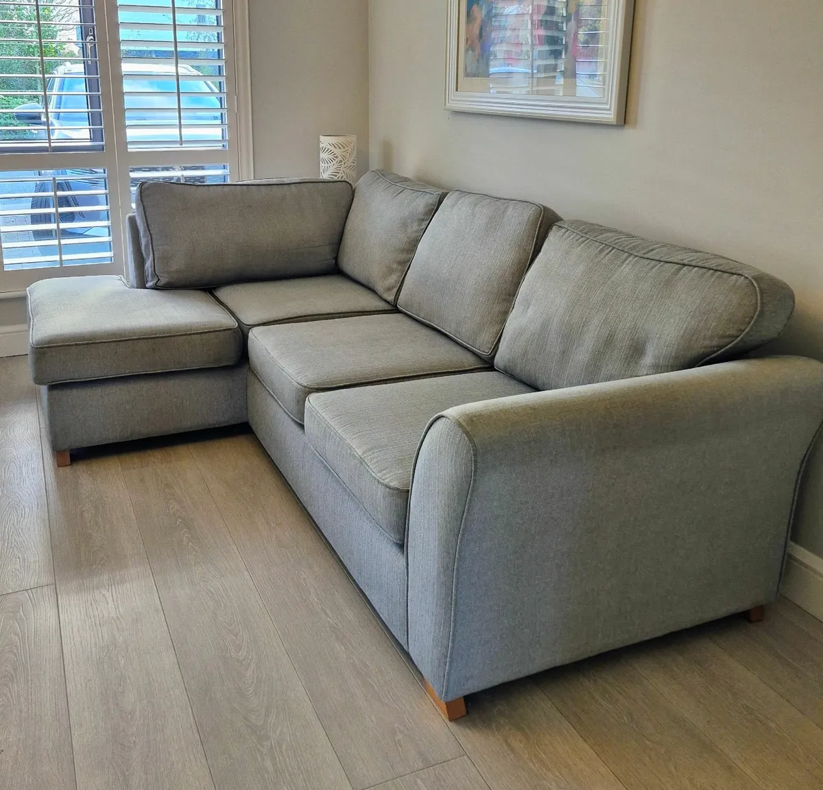 4 seater corner / chaise sofa (good condition) - Image 2