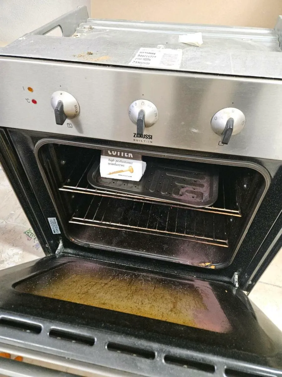 Zanussi electric oven - Image 2