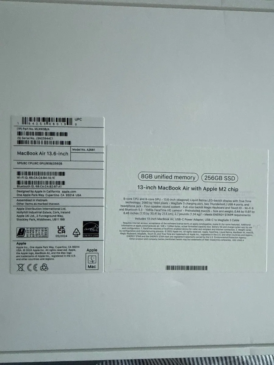 MacBook Air - Image 1