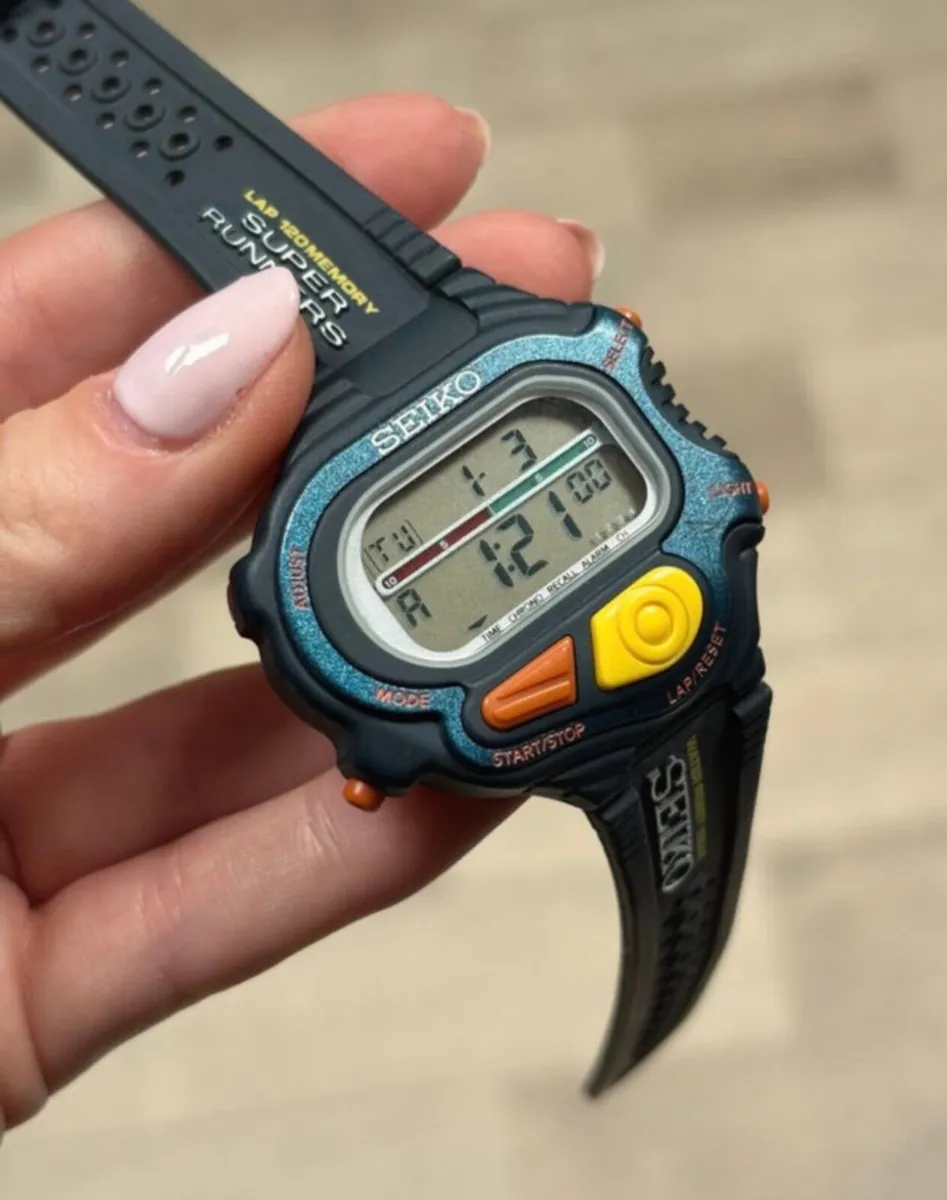 Vintage digital Seiko watch - Image 4
