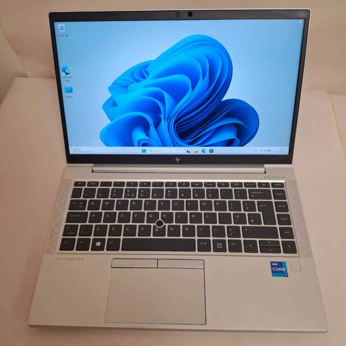 HP EliteBook 840 G8 | Intel Core i7-1165G7 | 16GB - Image 2