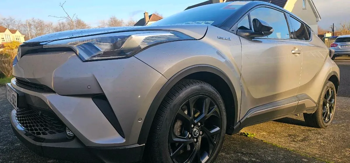 Toyota CHR 2017 Dynamic Limited Edition 63000km - Image 3