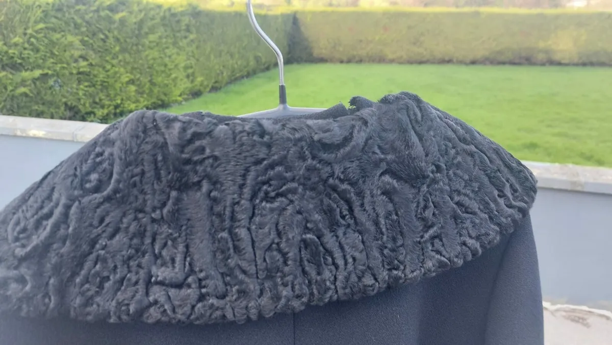 Ladies HUCKE wool coat - Image 4