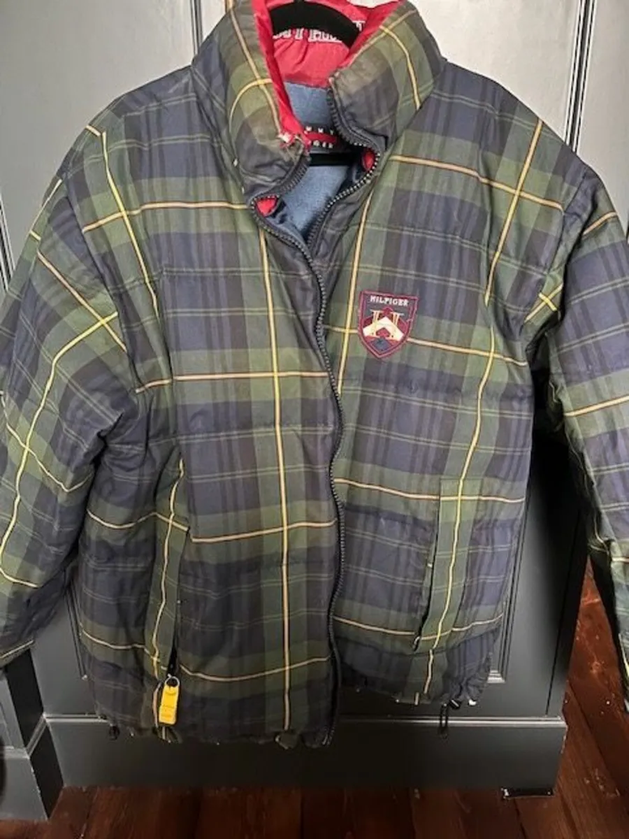 Vintage 1990s Tommy Hilfiger Reversible Puffer - Image 4