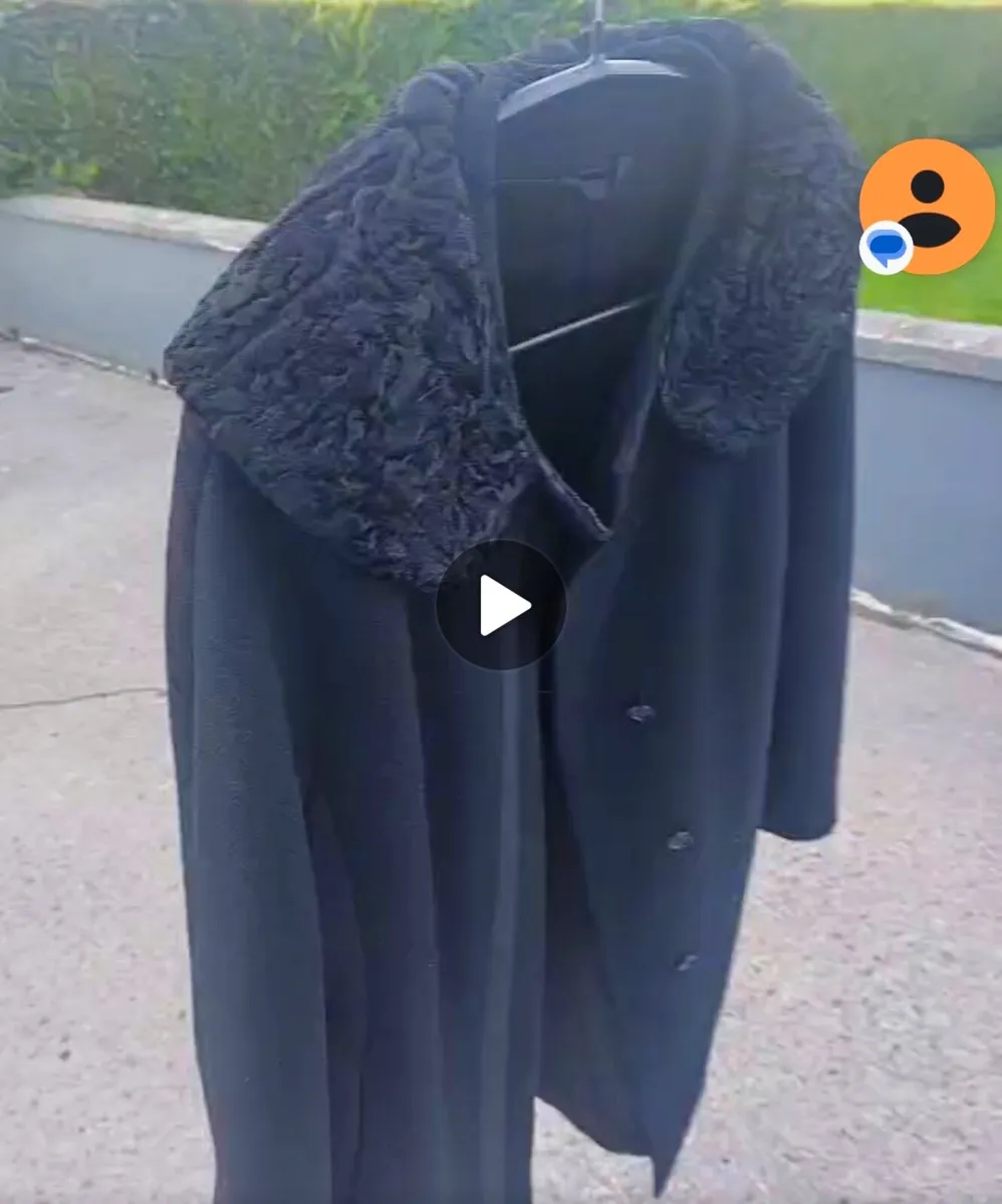 Ladies HUCKE wool coat - Image 2