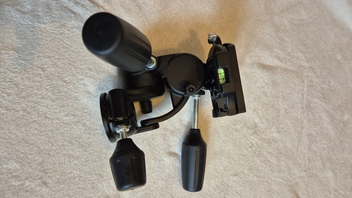 Camera Tripods, heads  & Manfrotto 808RC4 - Image 1
