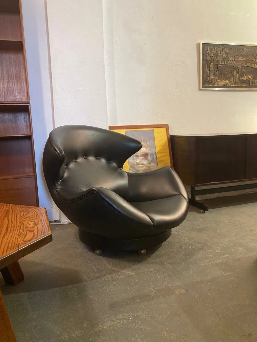 Space Age Armchair - Warehouse Open Sat 22nd Nov - Image 1