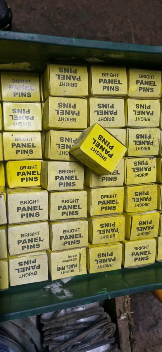 Panel pins. - Image 2