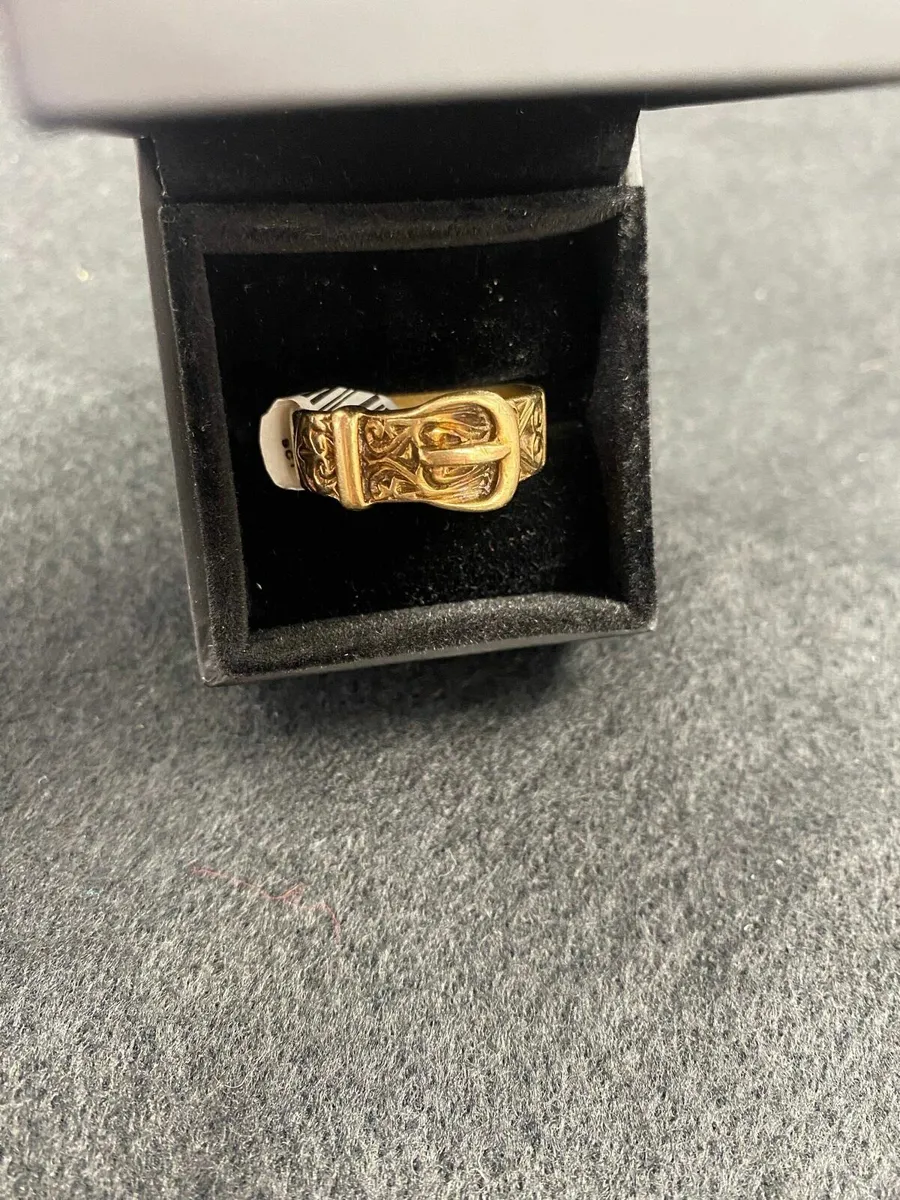 9CT Gold Buckle Ring 9k - Image 1