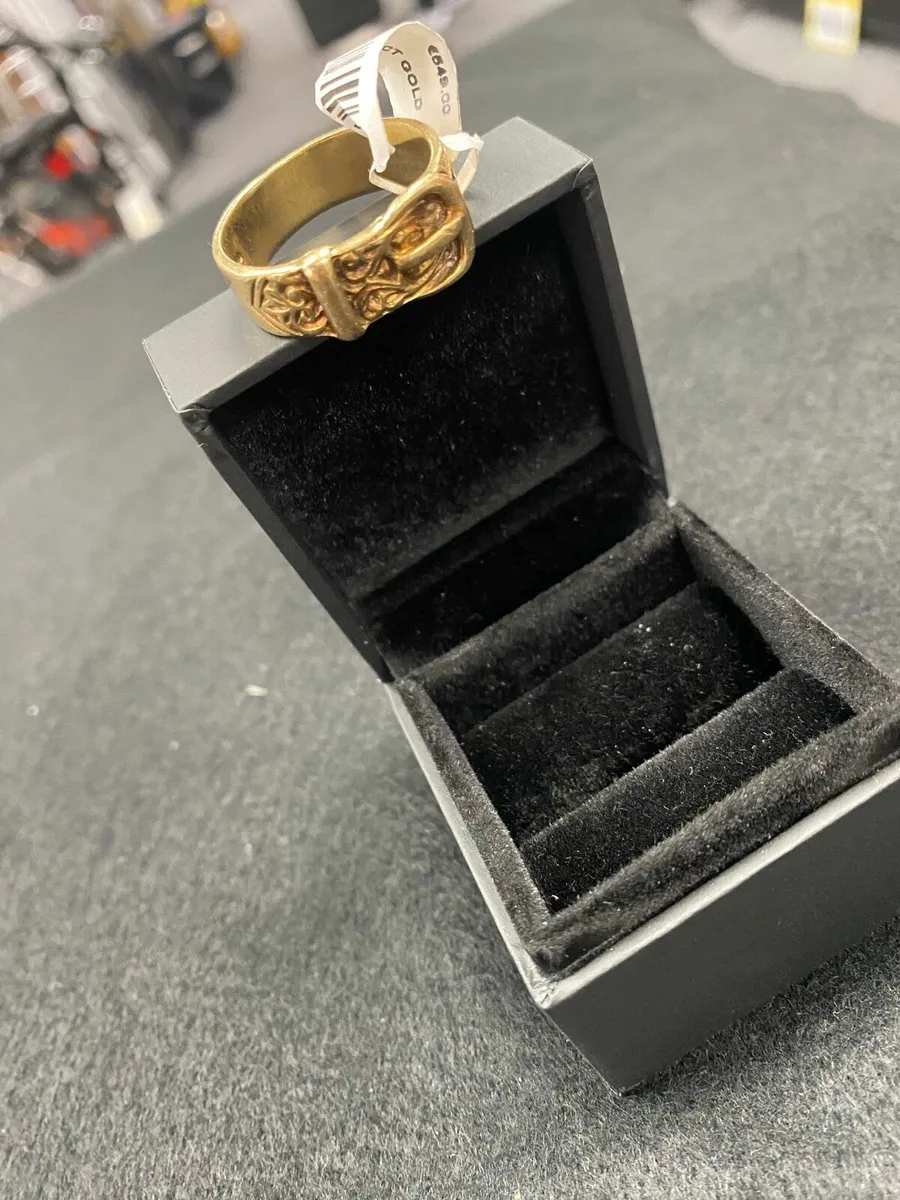 9CT Gold Buckle Ring 9k - Image 2